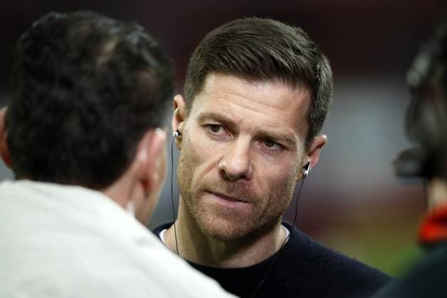 LEVERKUSEN - Bayer 04 Leverkusen coach ANP Hollandse Hoogte Bart Stoutjesdijk UEFA Europa League 2023 24 2023 2024 xVIxANPxSportx xBartxStoutjesdijkxIVx 493693781 originalFilename: 493693781.jpg
