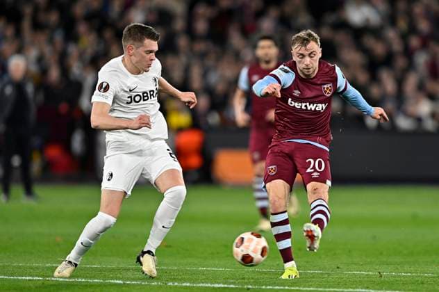 West Ham vs SC Freiburg, UEFA Europa League GOAL. Jarrod Bowen (West Ham) shoots to score the second West Ham goal during the West Ham vs SC Freiburg UEFA Europa League, last 16, 2nd leg, match at the London Stadium, Stratford. London The London Stadium UK Copyright: xMartinxDaltonx WestHam_vs_Freiburg_140324_MD_035