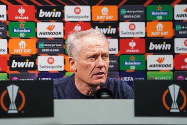 Soccer UEFA Europa League 2023 2024, Round of 16, West Ham United SC Freiburg, London Olympic Stadium Freiburg coach Christian Streich press conference, interview, talk London Olympic Stadium England Copyright: xJoeranxSteinsiekx