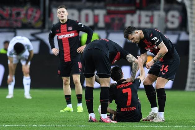 Soccer Europa League Round of 16 Bayer 04 Leverkusen Qarabag Agdam on 14 03 2024 at the BayArena in Leverkusen Jonas Hofmann Leverkusen , center injured on the ground xRx
