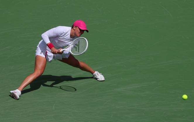Iga Swiatek of Poland in action BNP Paribas Open, Tennis, Day 9, Indian Wells Tennis Garden, California, USA - 14 Mar 2024  Copyright: xEllaxLing Shutterstockx 14386185bg