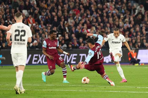 14th March 2024; London Stadium, London, England; Europa League Football, Round of 16, Second Leg, West Ham United versus SC Freiburg; Kiliann Sildillia of SC Freiburg shoots on goal  ActionPlus12618007 ShaunxBrooks