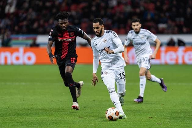 GER, UEFA Europa League Bayer 04 Leverkusen vs QarabaÄü AÄüdam Qarabag Agdam 14 03 2024, BayArena, Leverkusen, GER, UEFA Europa League Bayer 04 Leverkusen vs QarabaÄü AÄüdam Qarabag Agdam In picture Juninho QarabaÄü AÄüdam Qarabag Agdam, 18 single action full body full body ball on foot nordphotoxGmbHxx xChristianxSchulze nph000300