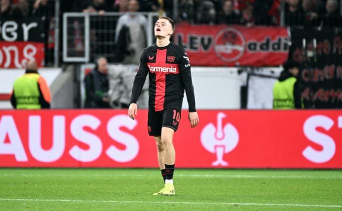Football, Europa League, Germany, Men, Season 2023 2024, Round of 16 second leg, BayArena Leverkusen, Bayer Leverkusen Qarabag Agdam Florian Wirtz LEV disappointed Disappointment, Frustration, Action UEFA REGULATES PROHIBIT ANY USE OF PHOTOGRAPHS AS IMAGE SEQUENCES AND OR QUASI VIDEO