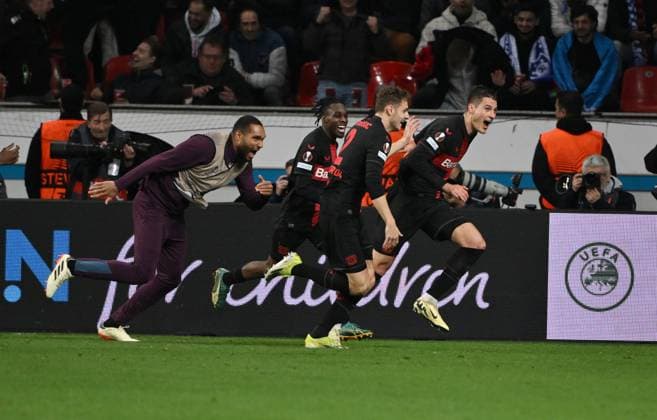 Celebration 3 2 Goalscorer Patrik Schick Bayer 04 Leverkusen , re , is celebrated 14 03 2024, Soccer Europa League, Season 2023 2024, Round of 16 second leg, Bayer 04 Leverkusen Qarabag Agdam Leverkusen BayArena Nordrhein Westfalen Germany Team2