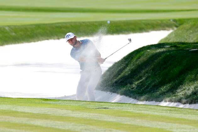 PONTE VEDRA BEACH, FL - MARCH 14: PGA, Golf Herren golfers Sam Burrns hits out of a bunker on the 9th hole during The Players Championship on March 14, 2024, at TPC Sawgrass in Ponte Vedra Beach, Florida. (Photo by Brian Spurlock Icon Sportswire) GOLF: MAR 14 PGA THE PLAYERS Championship EDITORIAL USE ONLY Icon24031498