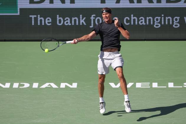 INDIAN WELLS, CA - MARCH 14: Alexander Zverev (GER) hits a forehand during the BNP Paribas Open on March 14, 2024 at Indian Wells Tennis Garden in Indian Wells, CA. (Photo by George Walker Icon Sportswire) TENNIS: MAR 14 BNP Paribas Open EDITORIAL USE ONLY Icon240314076