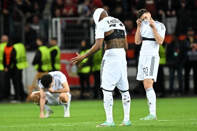 Leverkusen, Bayarena, 14 03 24, GER, Men, UEFA Europa League, Season 2023 2024, Round of 16, Bayer 04 Leverkusen Qarabag Agdam FK Bild Unzufriedene Spieler von Qarabag Only for editorial use UEFA regulations prohibit any use of photographs as image sequences and or quasi video Nordrhein Westfalen Germany