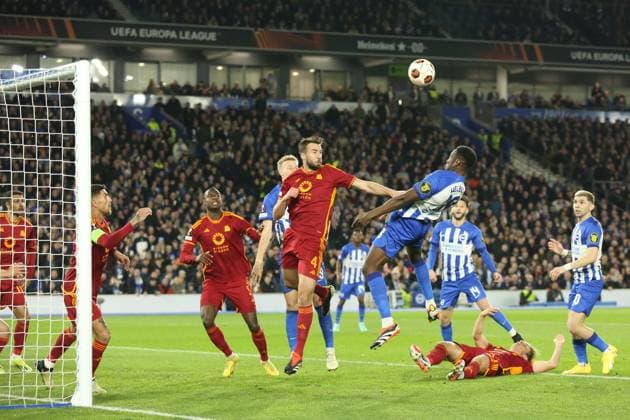 Danny Welbeck of Brighton & Hove Albion heads at goal during the UEFA Europa League match between Brighton and Hove Albion and Roma at the American Express Community Stadium, Brighton and Hove, England on 14 March 2024. Copyright: xJoshuaxSmithx 40070055
