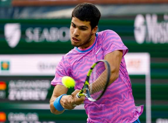 March 14, 2024 Carlos Alcaraz of Spain returns a shot against Alexander Zverev of Germany during the BNP Paribas Open in Indian Wells, CA. CSM Indian Wells United States of America - ZUMAc04_ 20240314_zma_c04_185 Copyright: xCharlesxBausx