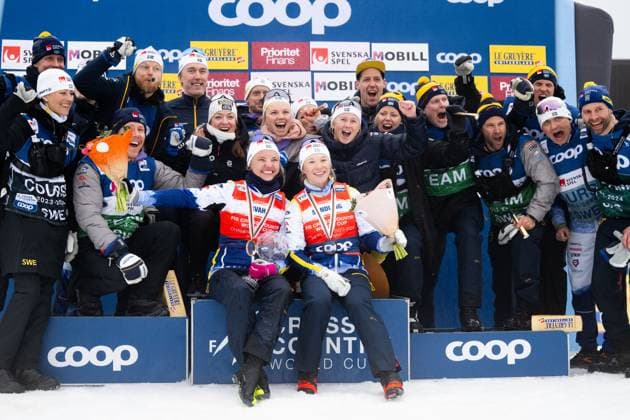 Sport Themen der Woche KW11 Sport Bilder des Tages 240315inn Svahn and Jonna Sundling of Sweden celebrate with team mates after competing in the Women s Sprint final during the FIS Cross-Country World Cup on March 15, 2024 in Falun. Photo: Simon Hastegard BILDBYRAN kod SH SH0474 skidor cross-country skiing langrenn världscupen fis cross country world cup sprint sweden dam bbeng jubel *** 240315inn Svahn and Jonna Sundling of Sweden celebrate with team mates after competing in the Women s Sprint final during the FIS Cross Country World Cup on March 15, 2024 in Falun Photo Simon Hastegard BILDBYRAN kod SH SH0474 skidor cross country skiing langrenn världscupen fis cross country world cup sprint sweden dam bbeng jubel  Copyright: SIMONxHASTEGARD BB240315SH227