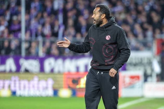 2 Bundesliga VfL Osnabrück Fortuna Düsseldorf on 15 03 2024 at Bremer Brücke in Osnabrück Coach Daniel Thioune Duesseldorf gestures MH