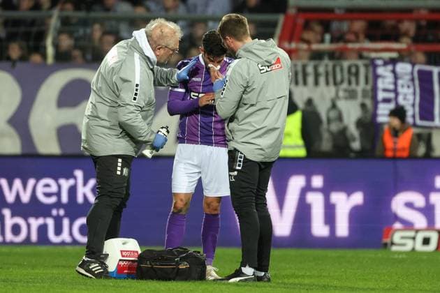 2 Bundesliga VfL Osnabrück Fortuna Düsseldorf on 15 03 2024 at Bremer Brücke in Osnabrück Athanasios Androutsos Osnabrueck 2 Injured, injury, pain MH