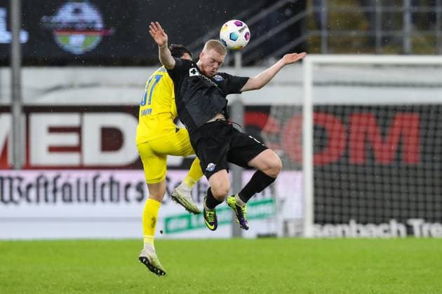 Kai Klefisch SC Paderborn,27 vs Fabio Kaufmann Eintracht Braunschweig,37 2 Soccer Bundesliga Season 2023 2024 SC Paderborn vs Eintracht Braunschweig at the Home Deluxe Arena in Paderborn Action,Soccer,Man,Men,Germany,15 03 2024