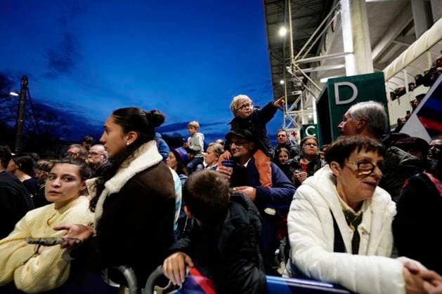 2024 Under 20 Six Nations Championship Round 5, Stade du Hameau, Pau, France 15 3 2024 France U20 vs England U20 France fans await the arrival of the players France fans await the arrival of the players 15 3 2024  Copyright: x INPHO DavexWinterx _WIN0292
