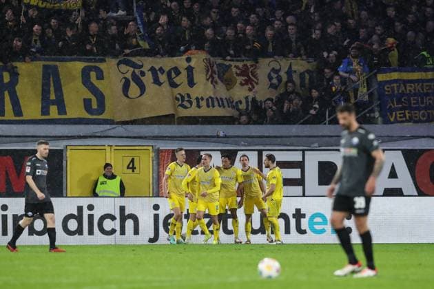 Goalscorer Rayan Philippe Eintracht Braunschweig,9 scores to 1 2 2 Soccer Bundesliga Season 2023 2024 SC Paderborn vs Eintracht Braunschweig at the Home Deluxe Arena in Paderborn Action,Soccer,Man,Men,Germany,15 03 2024