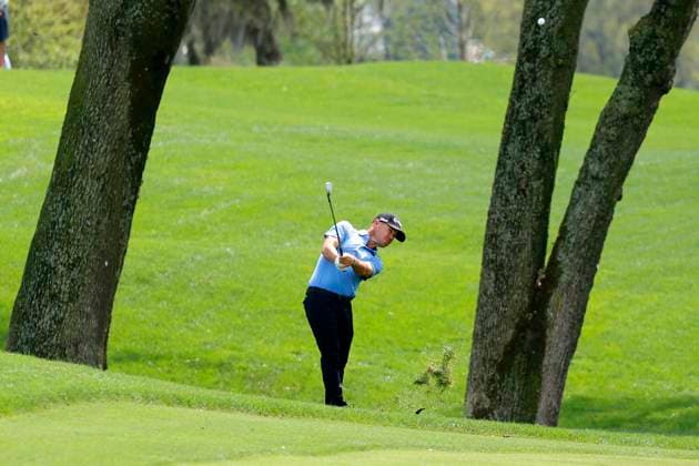 PONTE VEDRA BEACH, FL - MARCH 15: PGA, Golf Herren golfer Brian Harman hits out of the rough on the 9th hole during The Players Championship on March 15, 2024, at TPC Sawgrass in Ponte Vedra Beach, Florida. (Photo by Brian Spurlock Icon Sportswire) GOLF: MAR 15 PGA THE PLAYERS Championship EDITORIAL USE ONLY Icon24031536
