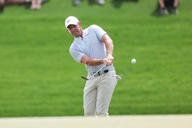 PGA, Golf Herren Golf 2024: THE PLAYERS Championship MAR 15 March 15, 2024: Rory McIlroy hits a chip shot on the 3rd hole during the second round of THE PLAYERS Championship at TPC Sawgrass in Ponte Vedra, FL. Gray Siegel CSM (Credit Image: Â Gray Siegel Cal Media) Ponte Vedra Florida United States of America EDITORIAL USE ONLY Copyright: xx ZUMA-20240315_zma_c04_042.jpg GrayxSiegelx csmphotothree242490