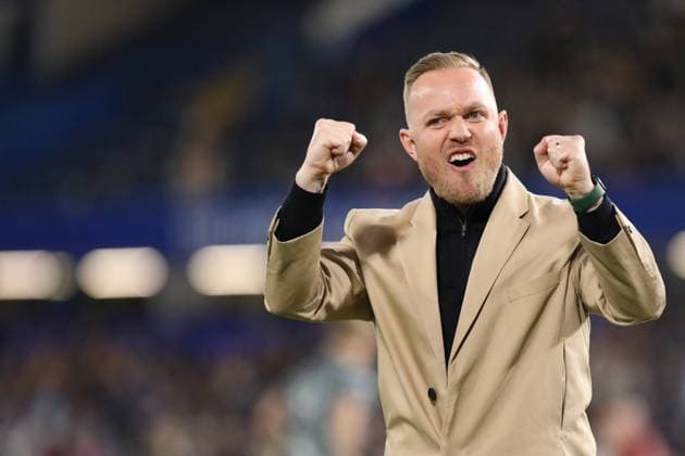 Arsenal Women s manager Jonas Eidevall cheers on the travelling fans before the FA Women s Super League match between Chelsea Women and Arsenal Women at Stamford Bridge, London, England on 15 March 2024. Copyright: xJoshuaxSmithx 40120041