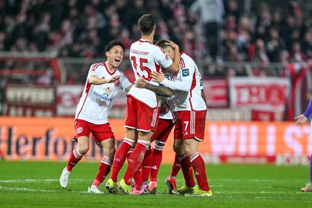 2 Bundesliga VfL Osnabrück Fortuna Düsseldorf on 15 03 2024 at the Bremer Brücke in Osnabrück Cheering, goal celebration, goal scorer, goal scorer Marlon Mustapha Duesseldorf cheers after his goal for 0 3 MT