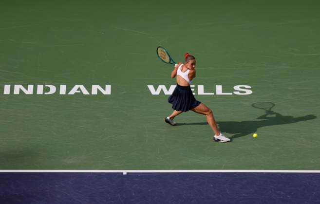 March 15, 2024 Marta Kostyuk of the Ukraine returns a shot against Iga Swiatek of Poland in their Semifinal match during the BNP Paribas Open in Indian Wells, CA. CSM Indian Wells United States of America - ZUMAc04_ 20240315_zma_c04_205 Copyright: xCharlesxBausx