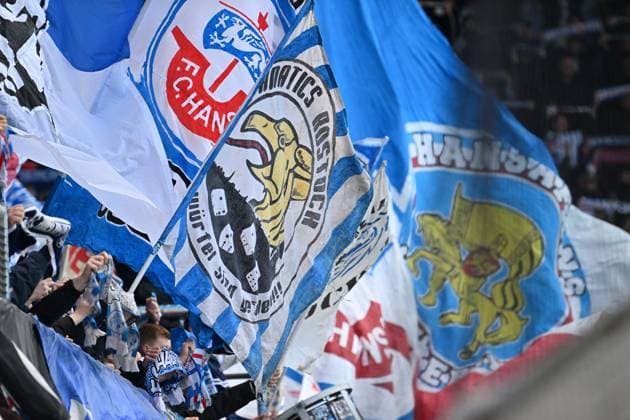 16 03 2024 Soccer Season 2023 2024 2 Soccer Bundesliga 26 Matchday FC Hansa Rostock FCH SpVgg Greuther Fürth Kleeblatt Sportfoto Zink xwoxzix DFL regulations prohibit any use of photographs as image sequences and or quasi video only for editorial use Fans Fanblock Hansa