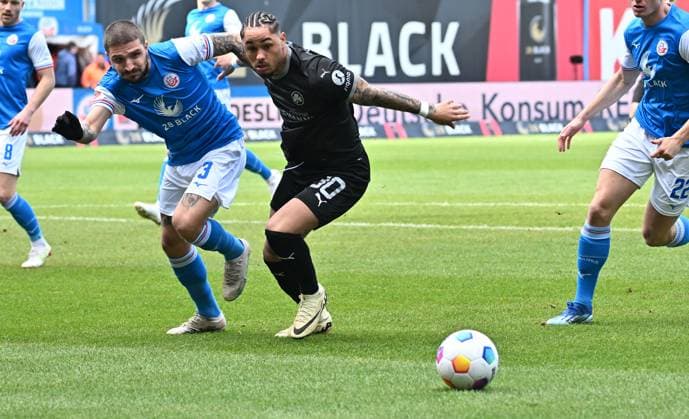 16 03 2024 Soccer Season 2023 2024 2 Soccer Bundesliga 26 Matchday FC Hansa Rostock FCH SpVgg Greuther Fürth Kleeblatt Sportfoto Zink xwoxzix DFL regulations prohibit any use of photographs as image sequences and or quasi video only for editorial use Konstantinos Stayfilidis 3, FC Hansa Rostock FCH Armindo Sieb 30, SpVgg Greuther Fürth