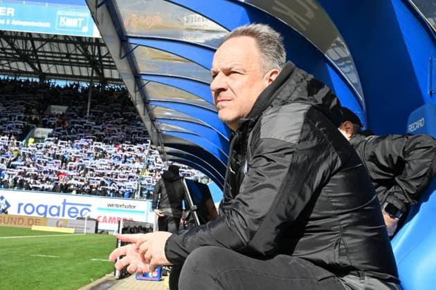 16 03 2024 Soccer Season 2023 2024 2 Soccer Bundesliga 26 Matchday FC Hansa Rostock FCH SpVgg Greuther Fürth Kleeblatt Sportfoto Zink xwoxzix DFL regulations prohibit any use of photographs as image sequences and or quasi video only for editorial use Alexander Zorniger Trainer SpVgg Greuther Fürth