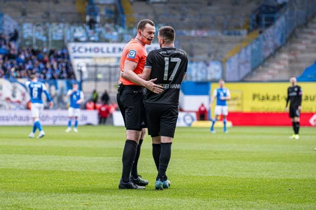 Rostock, Germany March 16, 2024 2 BL 2023 2024 FC Hansa Rostock vs Greuther Fürth Pictured from left referees Richard Hempel and Niko Gießelmann SpVgg Greuther Fürth DFL regulations prohibit any use of photographs as image sequences and or quasi video Copyright: xFotostandx xVoelkerx