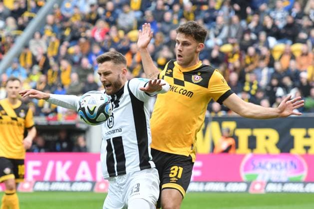 Sport Themen der Woche KW11 Sport Bilder des Tages Felix Higl (SSV Ulm 1846) li. und Jakob Lewald (SG Dynamo Dresden) re. SG Dynamo Dresden vs. SSV Ulm 1846, Fussball, 3. Liga, 30. Spieltag, Saison 2023 2024, 16.03.2024 DFB DFL REGULATIONS PROHIBIT ANY USE OF PHOTOGRAPHS AS IMAGE SEQUENCES AND OR QUASI-VIDEO SG Dynamo Dresden vs. SSV Ulm 1846, Fussball, 3. Liga, 30. Spieltag, Saison 2023 2024, 16.03.2024 Dresden *** Felix Higl SSV Ulm 1846 left and Jakob Lewald SG Dynamo Dresden right SG Dynamo Dresden vs SSV Ulm 1846, Football, 3 Liga, Matchday 30, Season 2023 2024, 16 03 2024 DFB DFL REGULATIONS PROHIBIT ANY USE OF PHOTOGRAPHS AS IMAGE SEQUENCES AND OR QUASI VIDEO SG Dynamo Dresden vs SSV Ulm 1846, Football, 3 Liga, Matchday 30, Season 2023 2024, 16 03 2024 Dresden Copyright: xEibner-Pressefoto BertxHarzerx EP_BHR