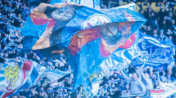 16 03 2024, Football, GER, Men, 2 Soccer Bundesliga, 2 Bundesliga, 2 FBL, Matchday 26, FC Hansa Rostock SpVgg Greuther Fürth 1 0 The fans of FC Hansa Rostock wave the flags in the block Rostock Ostseestadion Mecklenburg Vorpommern Germany