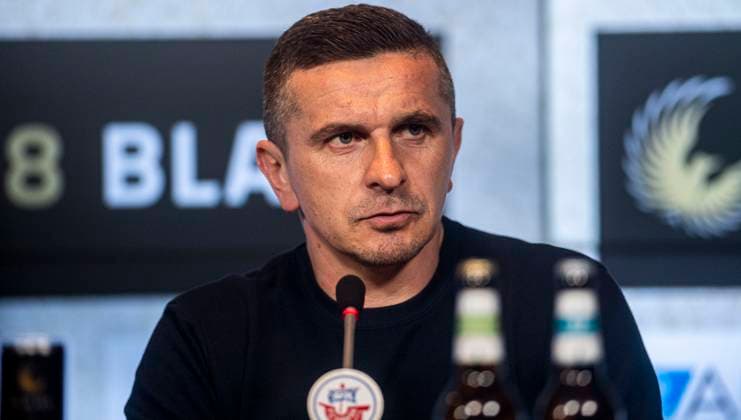 16 03 2024, Soccer, GER, Men, 2 Soccer Bundesliga, 2 Bundesliga, 2 FBL, Matchday 26, FC Hansa Rostock SpVgg Greuther Fürth 1 0 Coach Mersad Selimbegovic FC Hansa Rostock at the press conference after the match Rostock Ostseestadion Mecklenburg-Vorpommern Germany