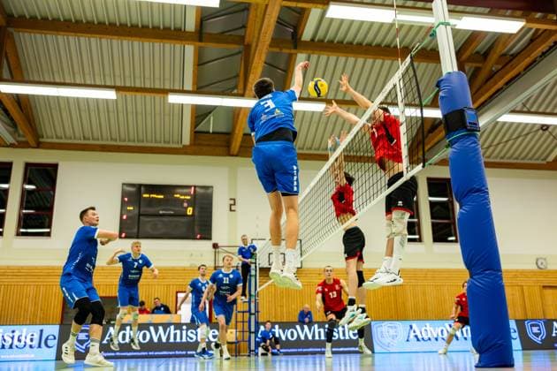 16 03 2024, GER, 2 BL Maenner Sued, Volleyball,Saison 2023 2024, Blue Volleys Gotha TUS Kriftel Volleyball Assmann, Christoph Blue Volleys Gotha Jannik Weber TUS Kriftel Volleyball 99867 Gotha Gotha Ernestiner Sporthalle Sp Thüringen Germany