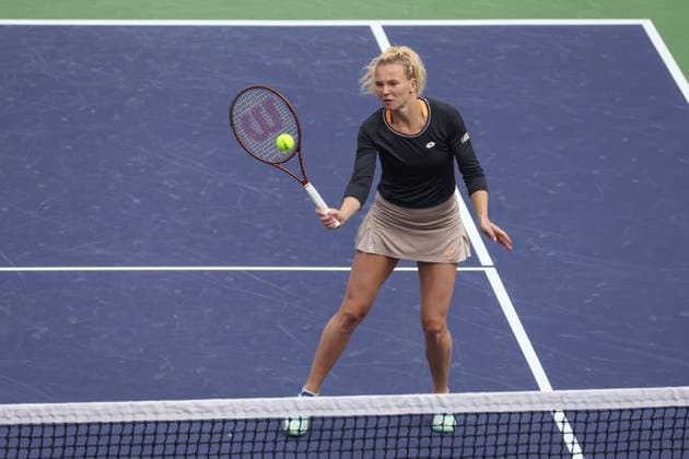 INDIAN WELLS, CA - MARCH 16: Katerina Siniakova (CZE) hits a volley during the WomenÕs Doubles Final at the BNP Paribas Open on March 16, 2024 at Indian Wells Tennis Garden in Indian Wells, CA. (Photo by George Walker Icon Sportswire) TENNIS: MAR 16 BNP Paribas Open EDITORIAL USE ONLY Icon240316003