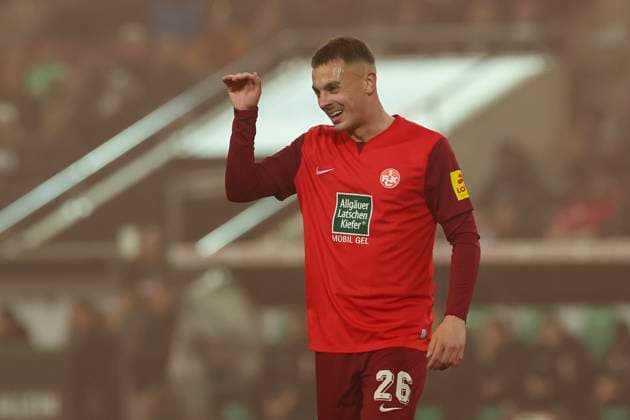 Filip Kaloc 1 FC Kaiserslautern gestures, 2 Bundesliga, Hannover 96 vs 1 FC Kaiserslautern, HDI Arena, 16 03 2024, Hannover, Germany