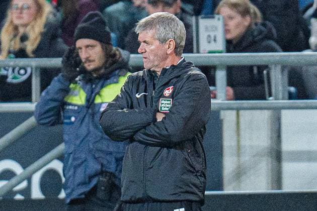 Friedhelm Funkel 1 FC Kaiserslautern, Head Coach Hannover 96 vs 1 FC Kaiserslautern, Soccer, 2 Bundesliga, Matchday 26, 16 03 2024 DFL REGULATIONS PROHIBIT ANY OUSE OF PHOTOGRAPHS AS IMAGE SEQUENCES AND OR QUASI VIDEO Hannover 96 vs 1 FC Kaiserslautern, Soccer, 2 Bundesliga, Matchday 26, 16 03 2024 Hannover Copyright: xEibner-Pressefoto BahhoxKarax EP_HAN