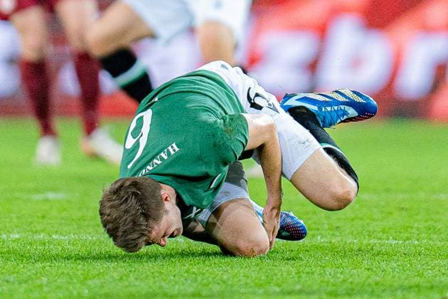 Filip Kaloc 1 FC Kaiserslautern, 26 Fabian Kunze Hannover 96, 6 Hannover 96 vs 1 FC Kaiserslautern, Football, 2 Bundesliga, Matchday 26, 16 03 2024 DFL REGULATIONS PROHIBIT ANY OUSE OF PHOTOGRAPHS AS IMAGE SEQUENCES AND OR QUASI VIDEO Hannover 96 vs 1 FC Kaiserslautern, Football, 2 Bundesliga, Matchday 26, 16 03 2024 Hannover Copyright: xEibner-Pressefoto BahhoxKarax EP_HAN