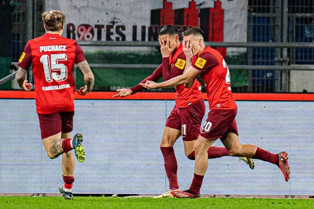Goal for 0 1 by Kenny Prince Redondo 1 FC Kaiserslautern, 11 Hannover 96 vs 1 FC Kaiserslautern, Football, 2 Bundesliga, Matchday 26, 16 03 2024 DFL REGULATIONS PROHIBIT ANY OUSE OF PHOTOGRAPHS AS IMAGE SEQUENCES AND OR QUASI VIDEO Hannover 96 vs 1 FC Kaiserslautern, Football, 2 Bundesliga, Matchday 26, 16 03 2024 Hannover Copyright: xEibner-Pressefoto BahhoxKarax EP_HAN