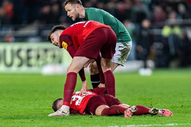 Jan Elvedi 1 FC Kaiserslautern, 33 was fouled Hannover 96 vs 1 FC Kaiserslautern, Soccer, 2 Bundesliga, Matchday 26, 16 03 2024 DFL REGULATIONS PROHIBIT ANY OUSE OF PHOTOGRAPHS AS IMAGE SEQUENCES AND OR QUASI VIDEO Hannover 96 vs 1 FC Kaiserslautern, Soccer, 2 Bundesliga, Matchday 26, 16 03 2024 Hannover Copyright: xEibner-Pressefoto BahhoxKarax EP_HAN