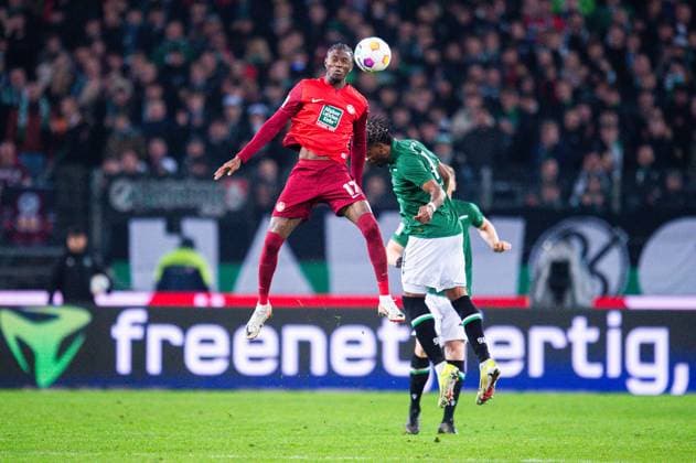 16 03 2024 Soccer, 2023 2024, 1 Bundesliga, Matchday 26, Hannover 96 1 FC Kaiserslautern L R Muhammed Mehmet Damar Kaiserslautern , Bright Arrey Mbi Hannover DFL REGULATIONS PROHIBIT ANY USE OF PHOTOGRAPHS AS IMAGE SEQUENCES AND OR QUASI VIDEO