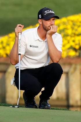 PONTE VEDRA BEACH, FL - MARCH 16: PGA, Golf Herren golfer Wyndham Clark looks dejected for taking a penalty for hitting his tee shot in the water as he lines up his putt on the 17th hole during the third round of The Players Championship on March 16, 2024, at TPC Sawgrass in Ponte Vedra Beach, Florida. (Photo by Brian Spurlock Icon Sportswire) GOLF: MAR 16 PGA THE PLAYERS Championship EDITORIAL USE ONLY Icon24031666