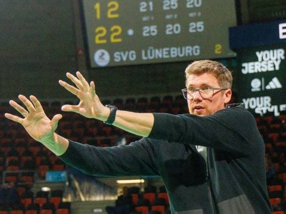Lueneburg coach Stefan HUEBNER HÜBNER Volleyball Bundesliga, WWK Volleys Herrsching SVG Lüneburg 1 3, playoff quarterfinals, season 2023 2024 , 16 03 2024, in Munich, Germany Source Copyright Credit Oryk HAIST xVB_HER-LUEx