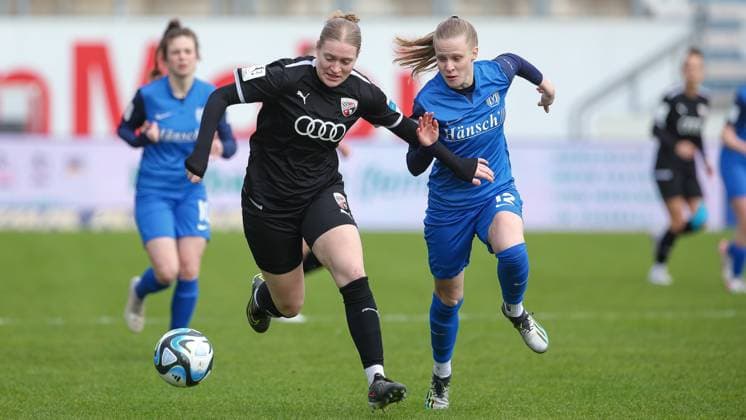 from left Nina Penzkofer FC Ingolstadt 04, 29 and Nina Zimmer SV Meppen, 12 in a duel, dynamic, action, action, game scene, THE DFB REGULATIONS PROHIBIT ANY USE OF PHOTOGRAPHS AS IMAGE SEQUENCES AND OR QUASI VIDEO , 17 03 2024, Meppen Germany , Football, 2 Womens Bundesliga, SV Meppen FC Ingolstadt 04 xobx