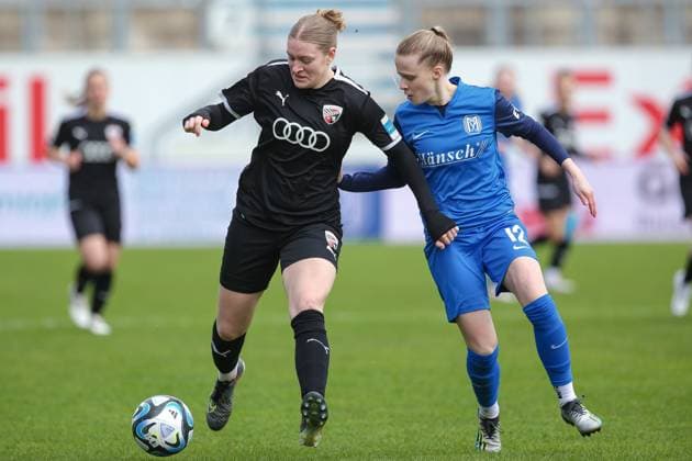 from left Nina Penzkofer FC Ingolstadt 04, 29 and Nina Zimmer SV Meppen, 12 in a duel, dynamic, action, action, game scene, THE DFB REGULATIONS PROHIBIT ANY USE OF PHOTOGRAPHS AS IMAGE SEQUENCES AND OR QUASI VIDEO , 17 03 2024, Meppen Germany , Football, 2 Womens Bundesliga, SV Meppen FC Ingolstadt 04 xobx