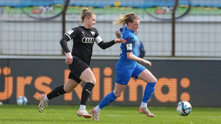from left Lisa Ebert FC Ingolstadt 04, 10 and Sarah Schulte SV Meppen, 16 in running duel, duel, dynamics, action, action, game scene, THE DFB GUIDELINES PROHIBIT ANY USE OF PHOTOGRAPHS AS IMAGE SEQUENCES AND OR QUASI VIDEO DFB REGULATIONS PROHIBIT ANY USE OF PHOTOGRAPHS AS IMAGE SEQUENCES AND OR QUASI VIDEO , 17 03 2024, Meppen Germany , Football, 2 Women Bundesliga, SV Meppen FC Ingolstadt 04 xobx
