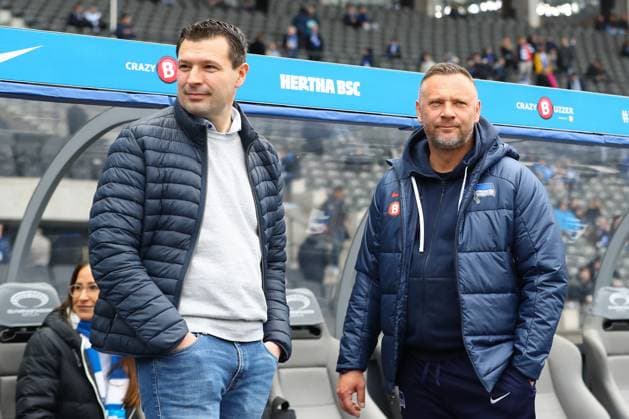 17 03 2024, xtgx, Fußball 2 Bundesliga, Hertha BSC FC Schalke 04 emspor, v l Benjamin Weber Hertha, Sportdirektor , Pal Dardai Hertha, Trainer DFL DFB REGULATIONS PROHIBIT ANY USE OF PHOTOGRAPHS as IMAGE SEQUENCES and or QUASI VIDEO Berlin