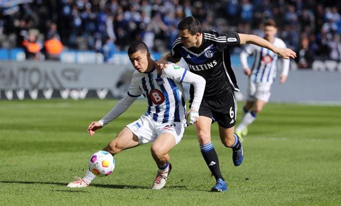 Ibrahim Maza, Ron Schallenberg duel match scene action sport soccer soccer DFL 2 Bundesliga Men 26 Matchday Season 2023 2024 17 03 2024 Hertha BSC Berlin vs FC Schalke 04 DFL regulations prohibit any use of photographs as image sequences and or quasi video