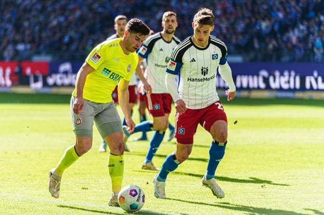 Robin Heusser SV Wehen Wiesbaden, 07 , Miro Muheim Hamburger SV, 28 GER, Hamburger SV vs SV Wehen Wiesbaden, Football, 2 Bundesliga, Matchday 26, Season 2023 2024, 17 03 2024 DFL REGULATIONS PROHIBIT ANY USE OF PHOTOGRAPHS AS IMAGE SEQUENCES AND OR QUASI VIDEO GER, Hamburger SV vs SV Wehen Wiesbaden, Football, 2 Bundesliga, Matchday 26, Season 2023 2024, 17 03 2024 Hamburg Copyright: xEibner-Pressefoto MarcelxvonxFehrnx EP_MFN