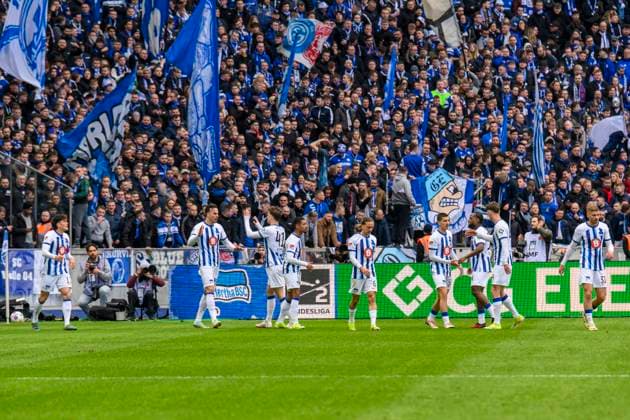 Goal, goal, jubilation, goal celebration, joy, enthusiasm, Haris Tabakovic Hertha BSC, 25 , 2 1, goal, Hertha BSC FC Schalke 04, 2 Bundesliga, football, DFB, 2023 2024 season, 26 matchday, Olympia Stadion Berlin, DFB DFL REGULATIONS PROHIBIT ANY USE OF PHOTOGRAPHS AS IMAGE SEQUENCES AND OR QUASI VIDEO, 17 03 2024, Copyright: HMBxMedia UwexKoch