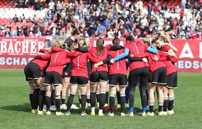 17 03 2024 Soccer Season 2023 2024 1 Womens Soccer Bundesliga 16 Matchday 1 FC Nürnberg FCN Club SC Freiburg Sportfoto Zink DaMa xdaxmax Team circle Team circle of the team Team of the FCN before the start of the match